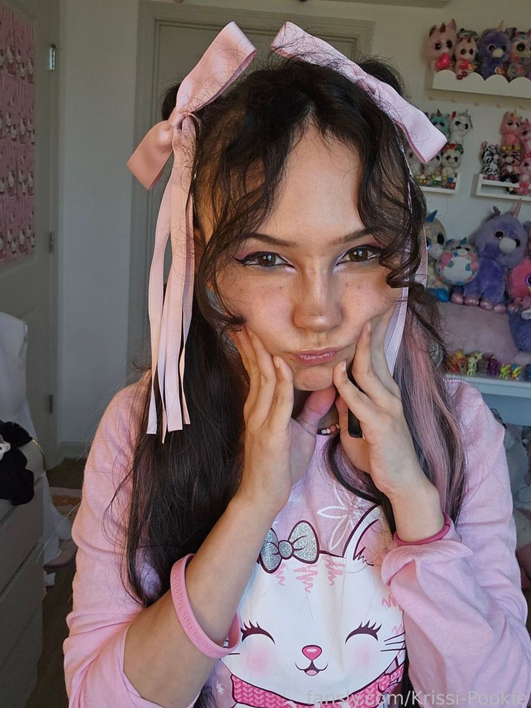 fansly Krissi-Pookie profile banner  
