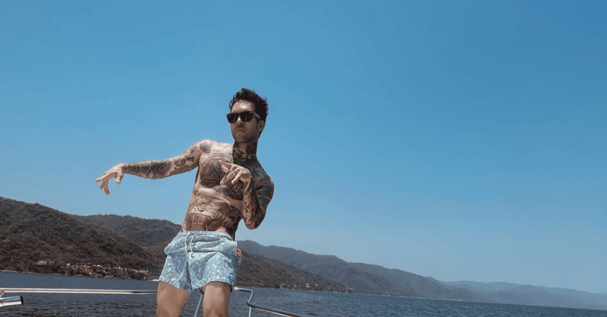 onlyfans Aaron Thompson profile banner  