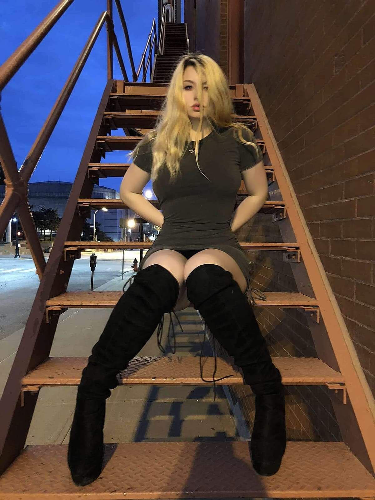onlyfans XQueen LilithX profile banner  