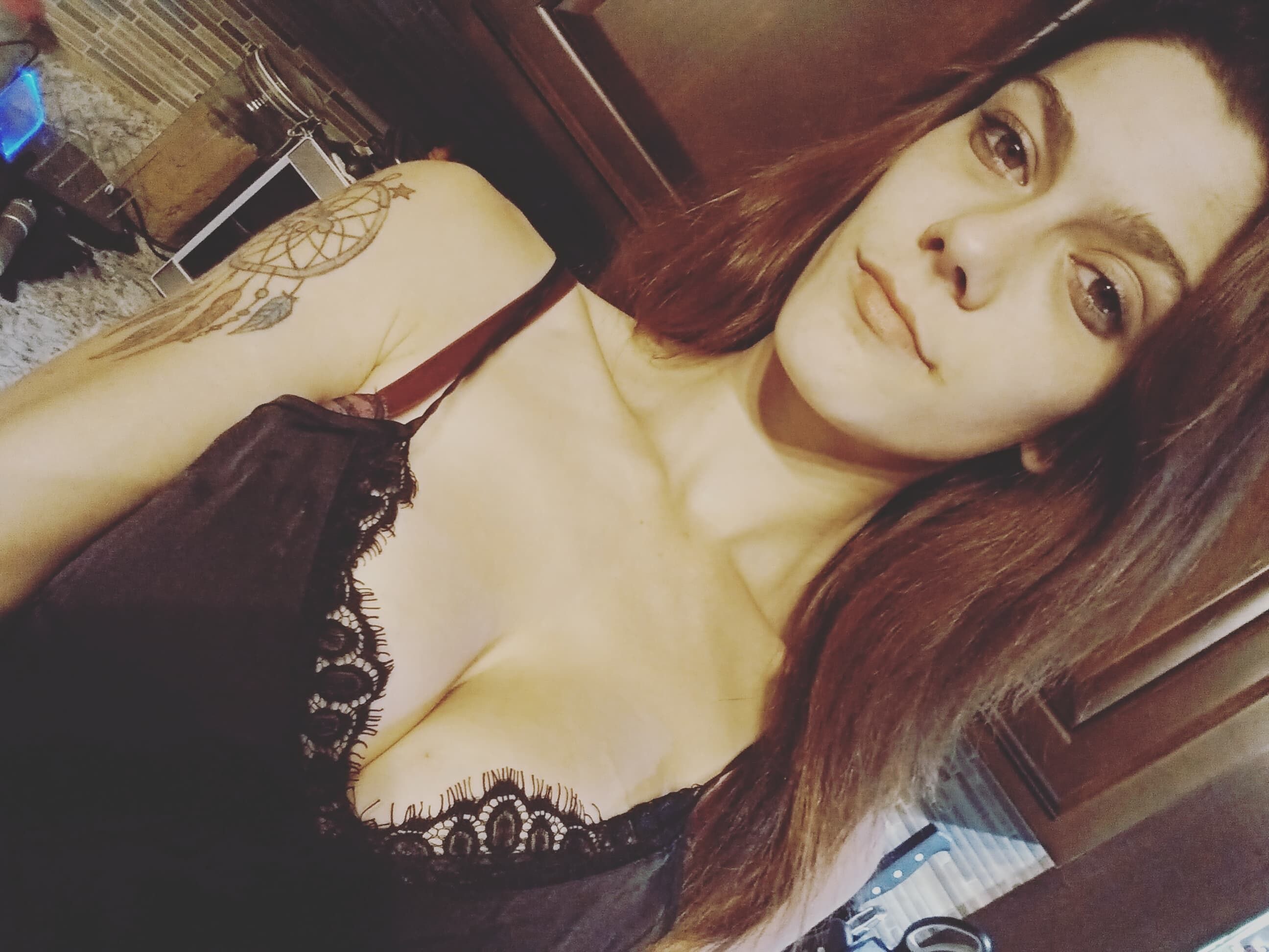 onlyfans Kinder Theriau profile banner  