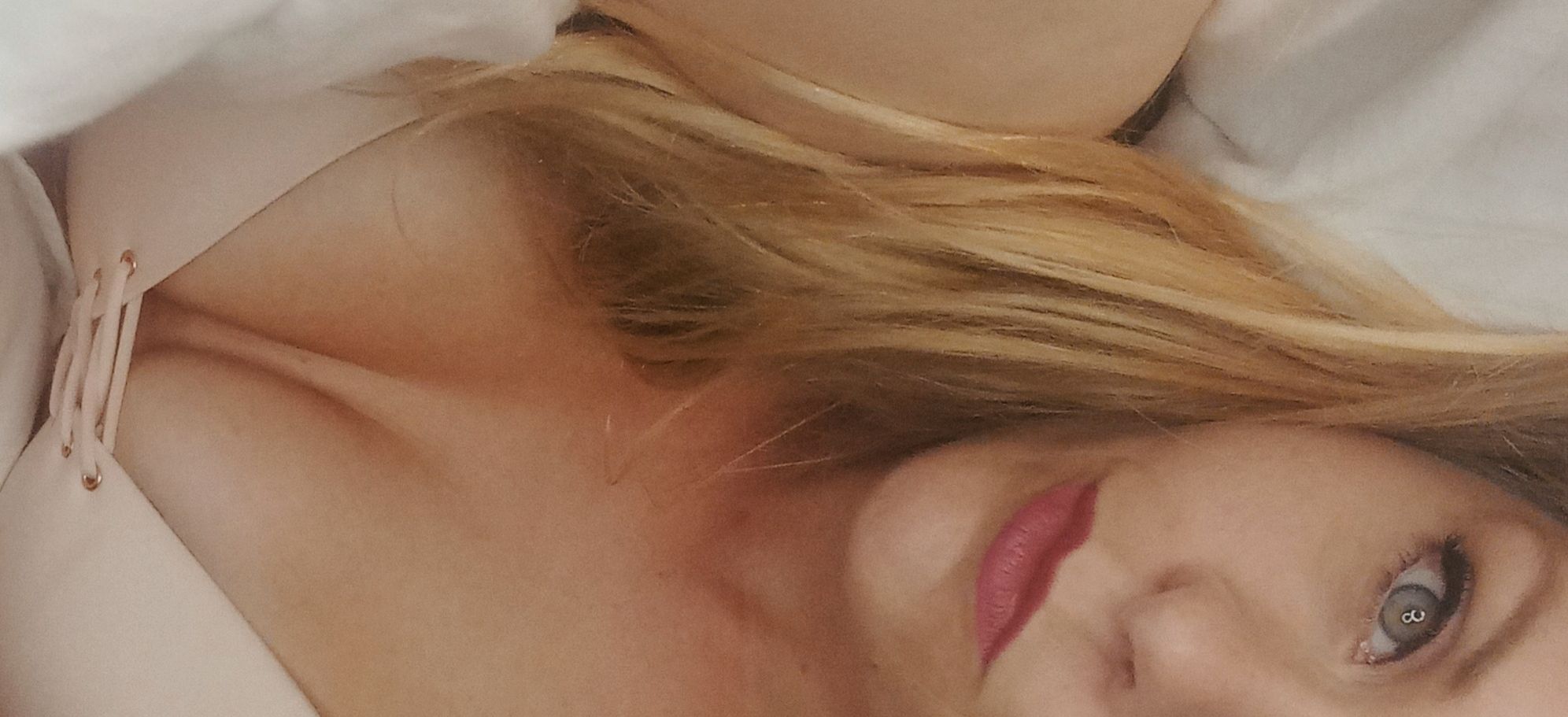 onlyfans Icelandicgoddes profile banner  