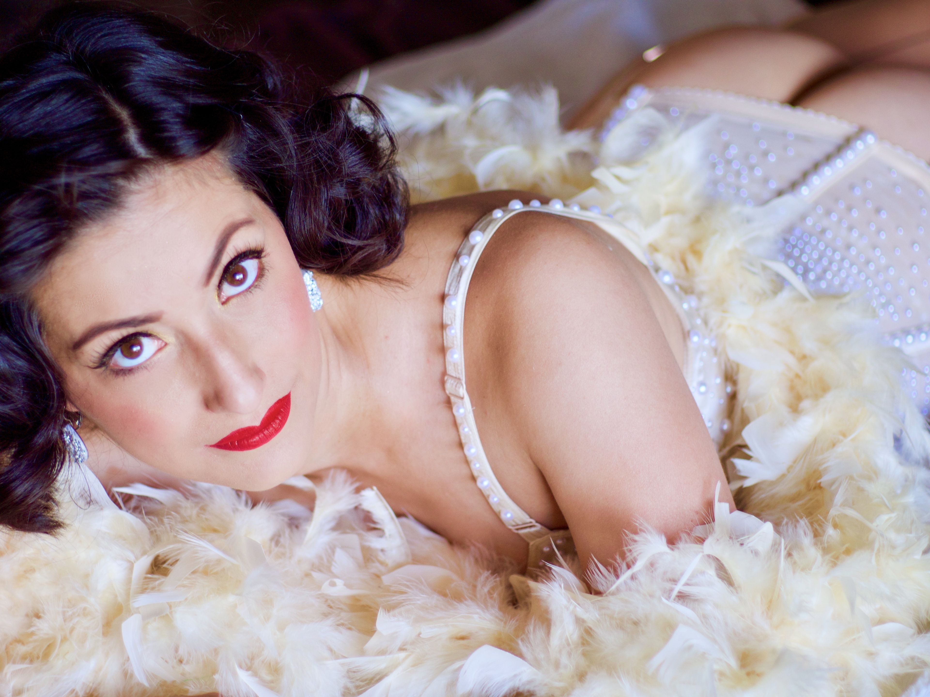onlyfans LolaMay Luxe profile banner  