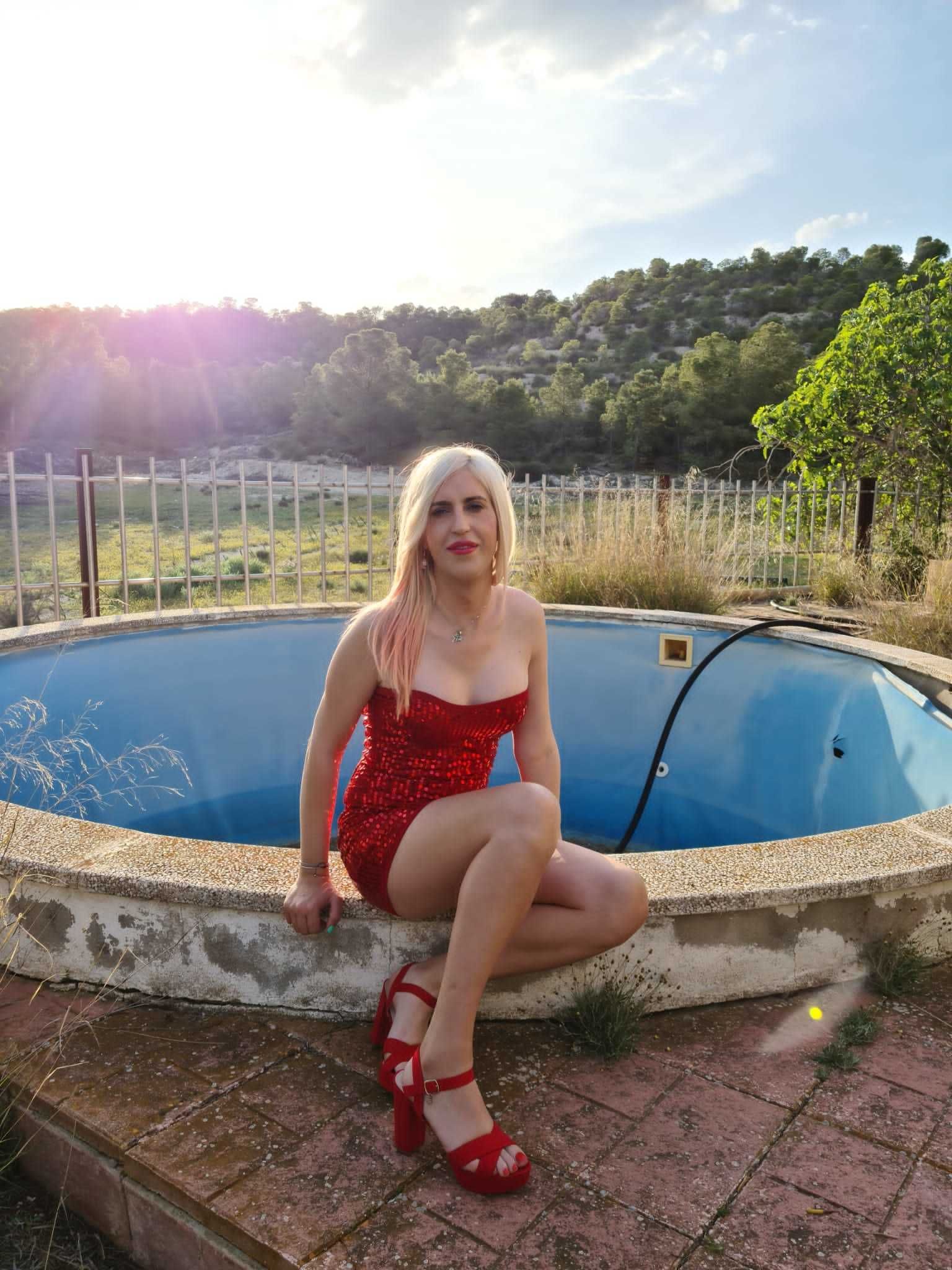 onlyfans Nora profile banner