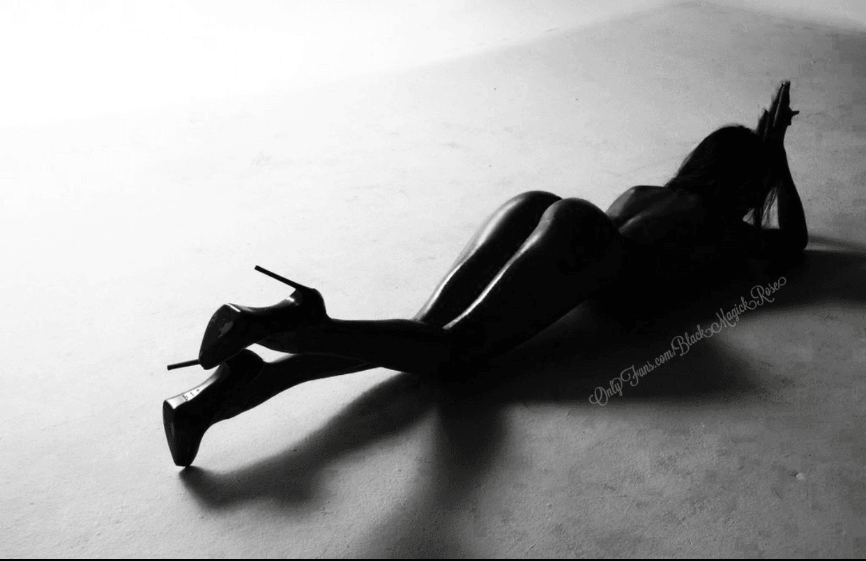 onlyfans Black Magick Rose 🥀 profile banner  
