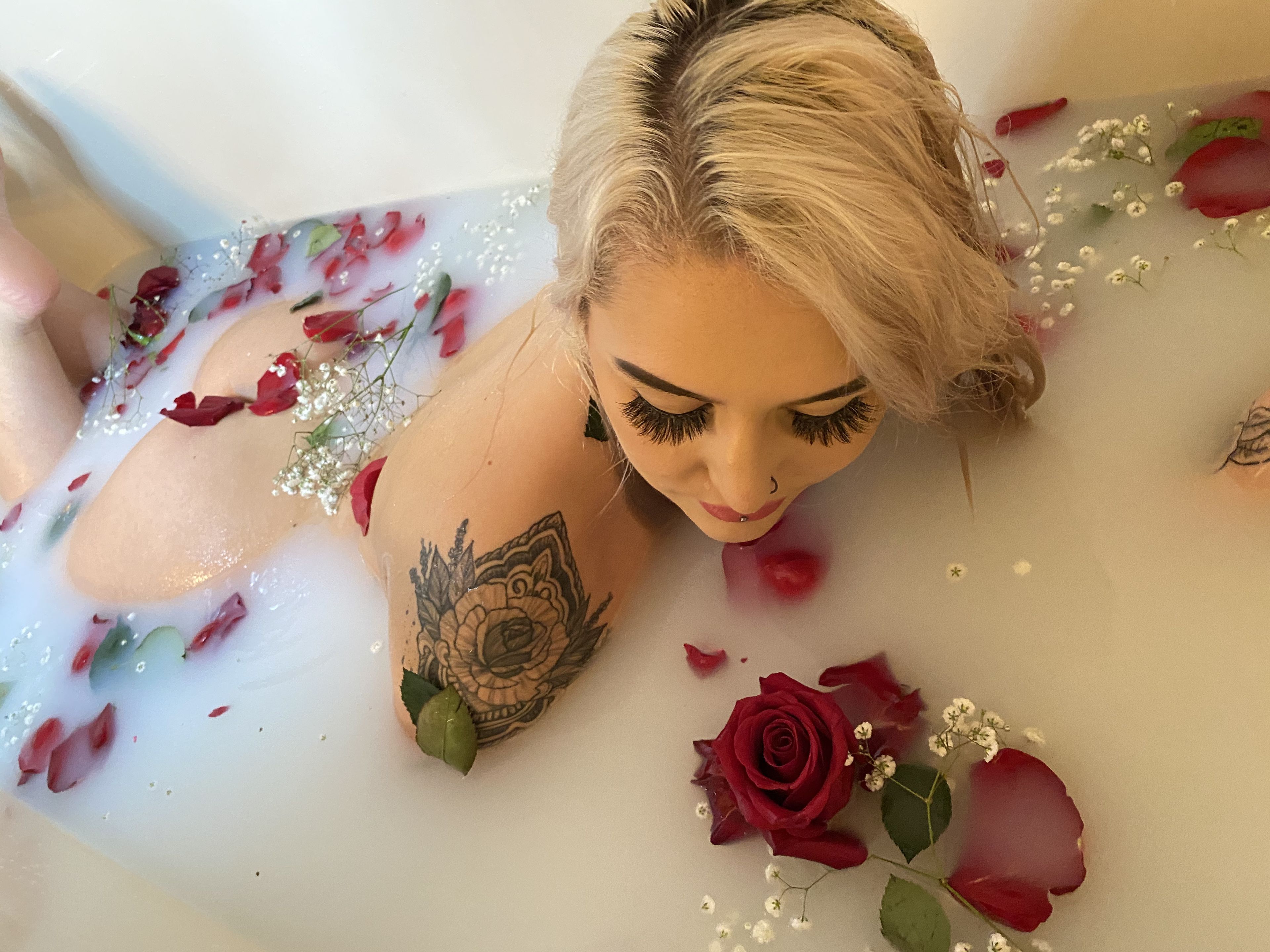 onlyfans Honey loving🍯🎀 profile banner  