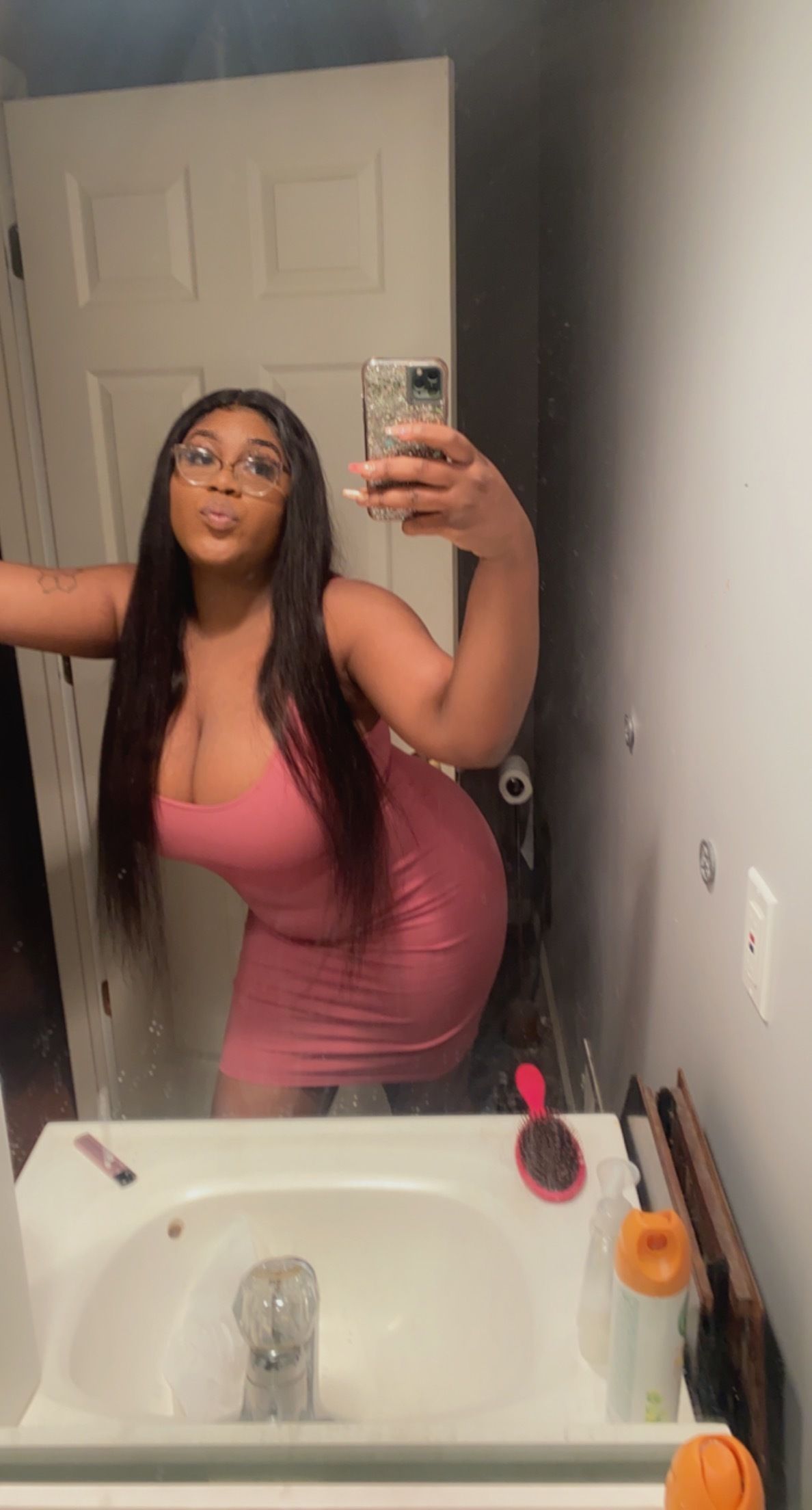 onlyfans taki 💕 profile banner  