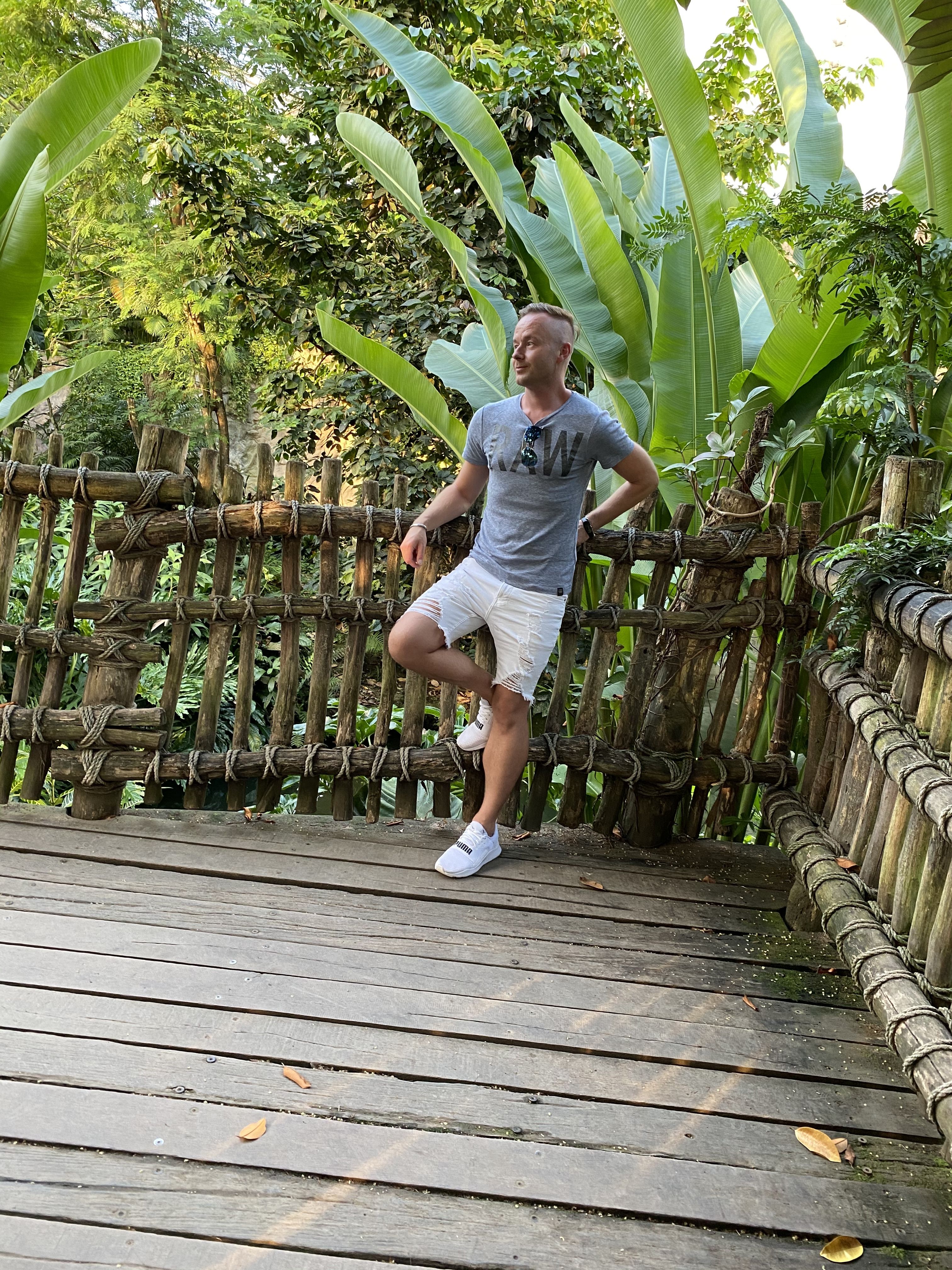 onlyfans Tobias Polten profile banner  