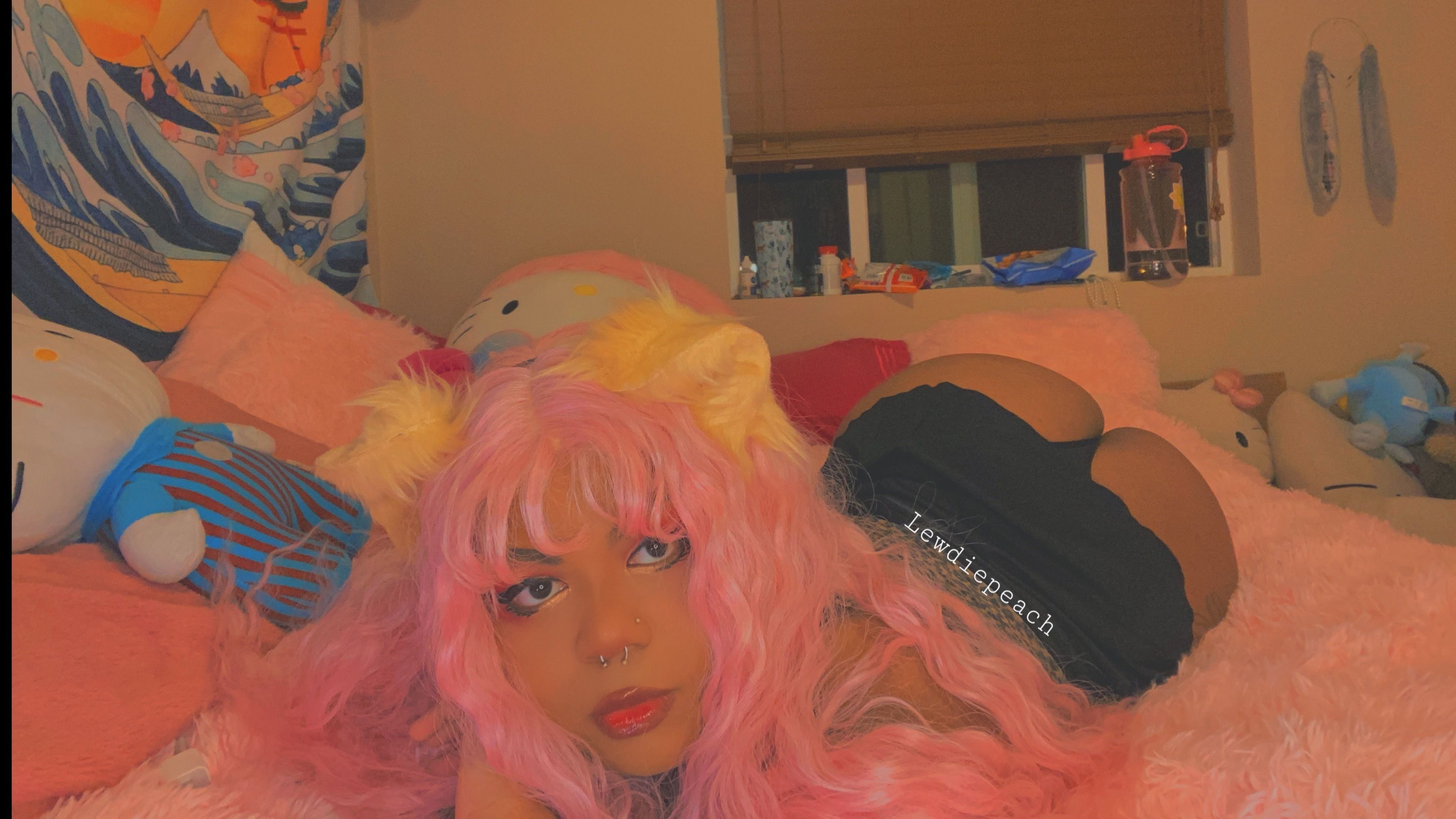 onlyfans Peach profile banner  