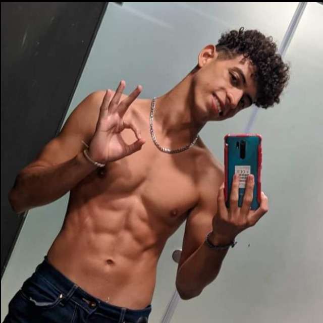 loverfans ALEXLEON3X profile photo