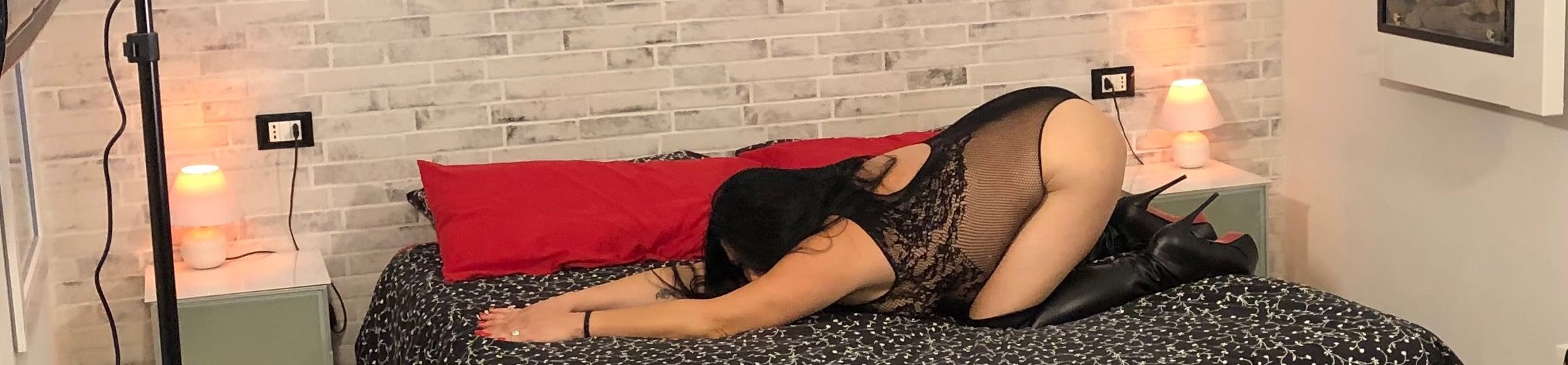 loverfans MilfEmiliana profile banner