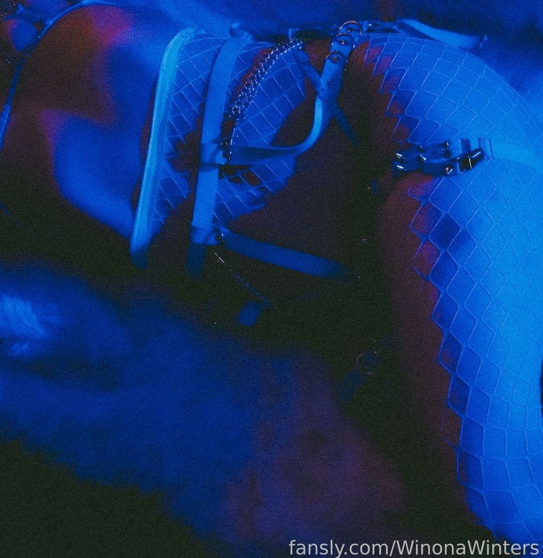 fansly ✨️Winona Winters✨️ profile banner