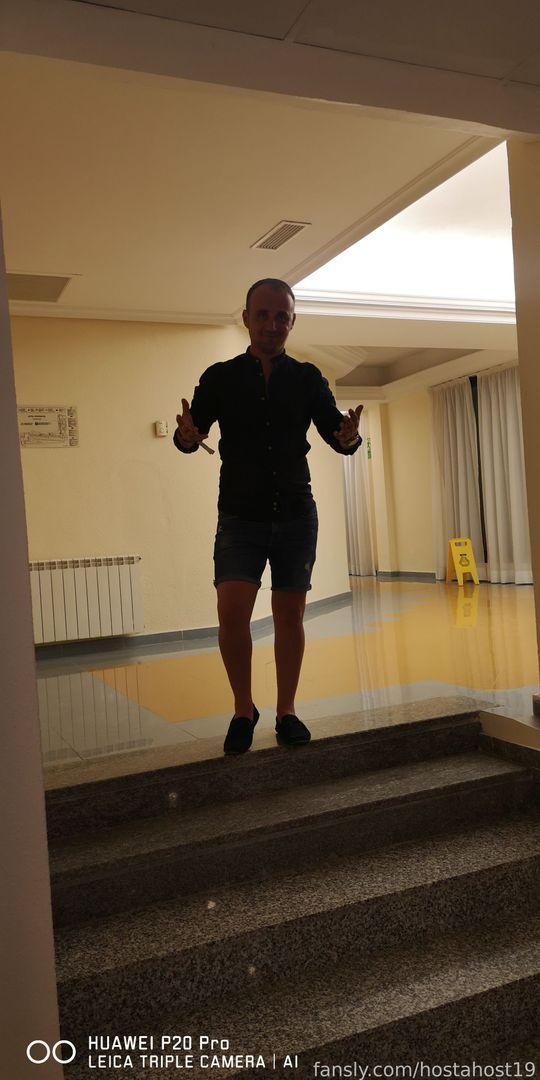 fansly hostahost19 profile banner