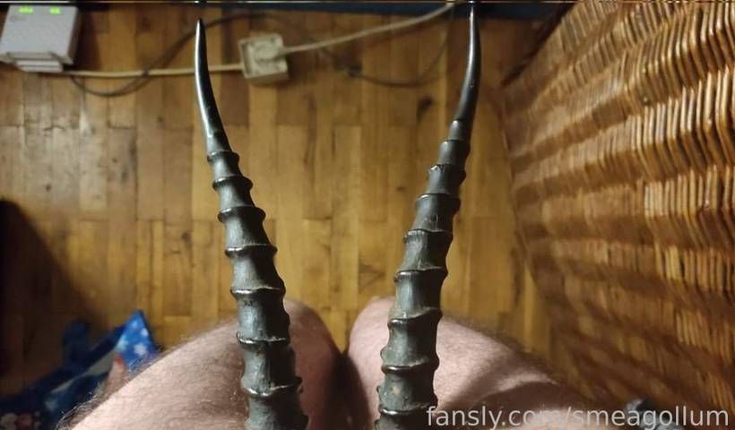 fansly smeagollum profile banner