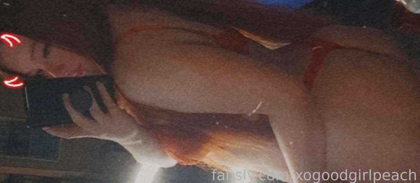 fansly Peach โก profile banner