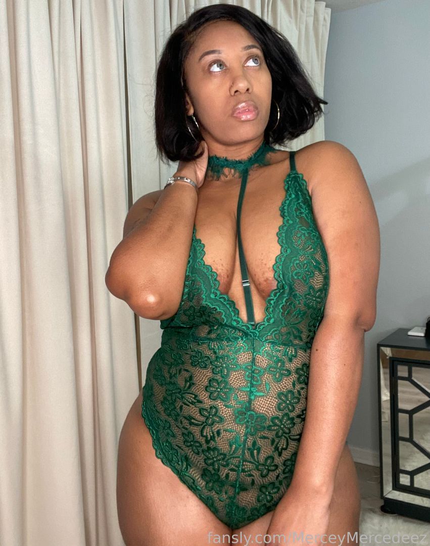 fansly MerceyMercedeez profile banner