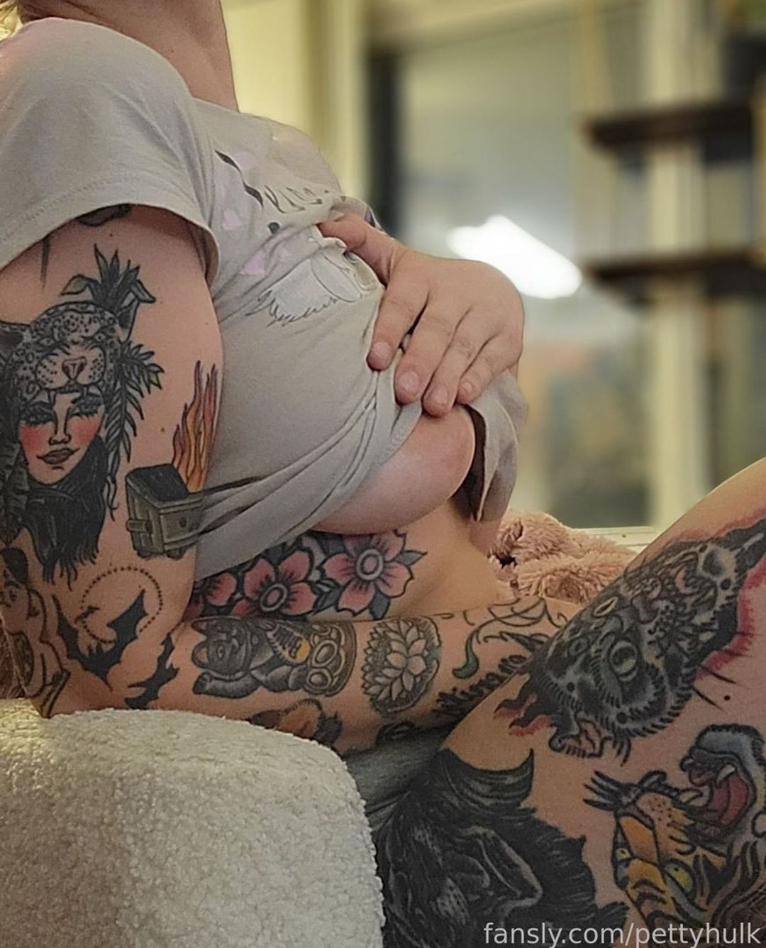 fansly pettyhulk profile banner