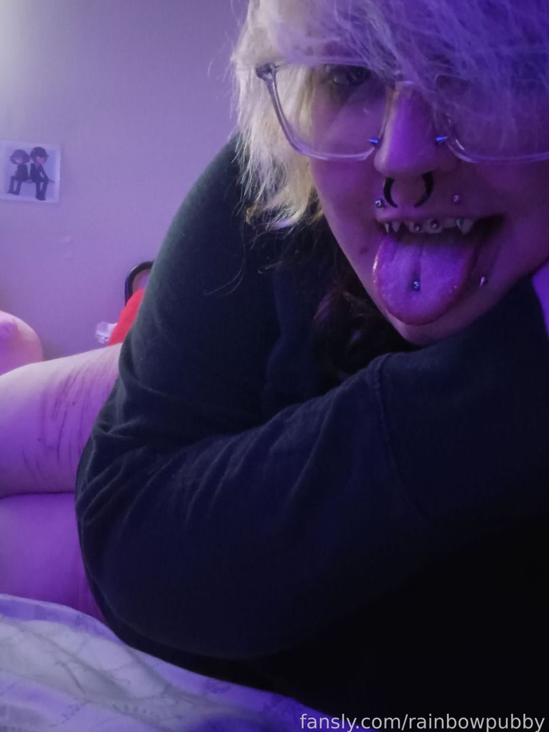 fansly ๐๐พAkira profile banner