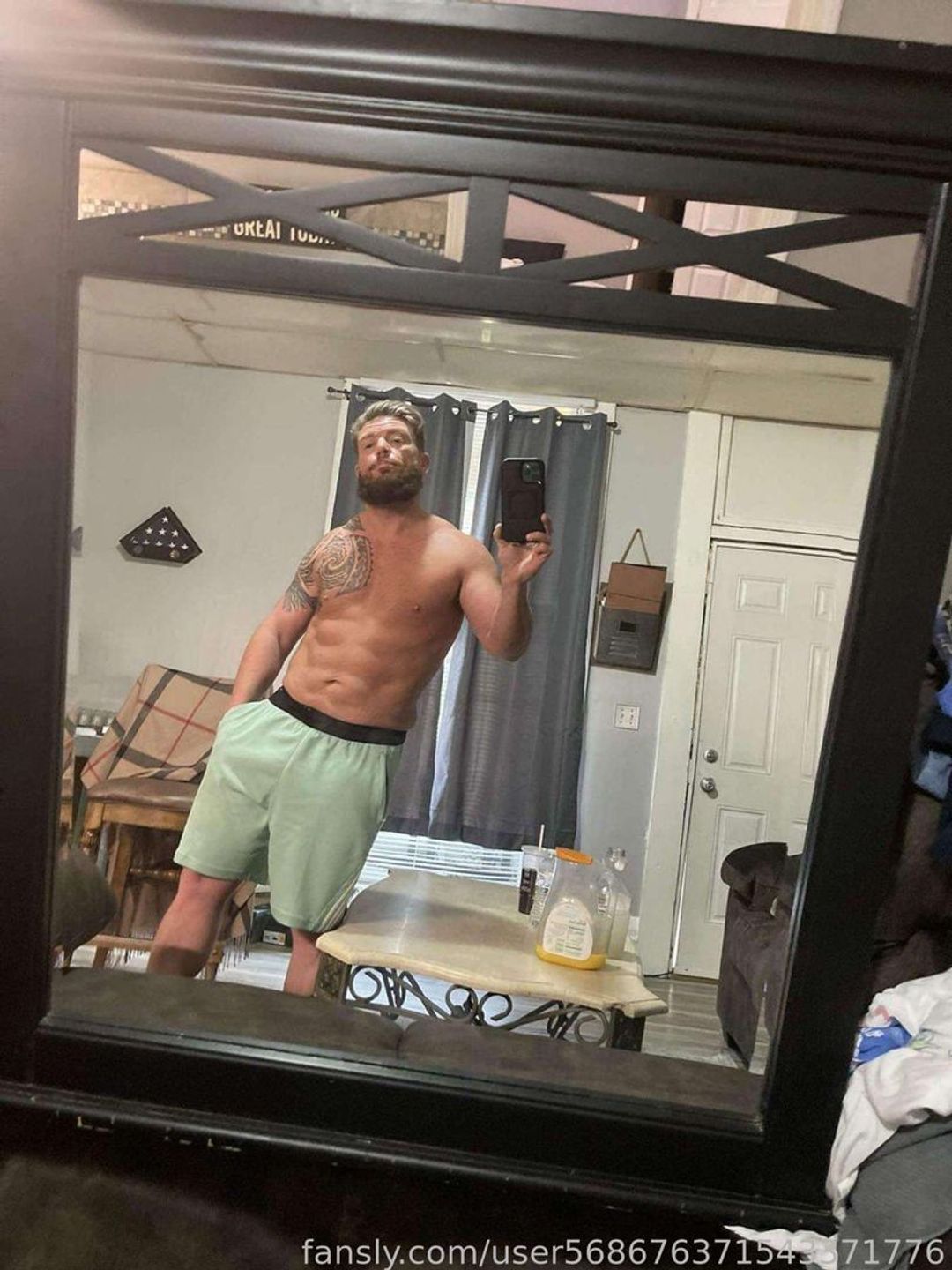 fansly user568676371543371776 profile banner