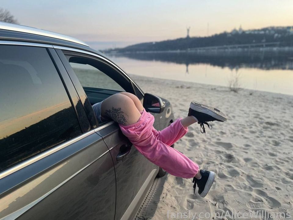 fansly AliceWilliams profile banner