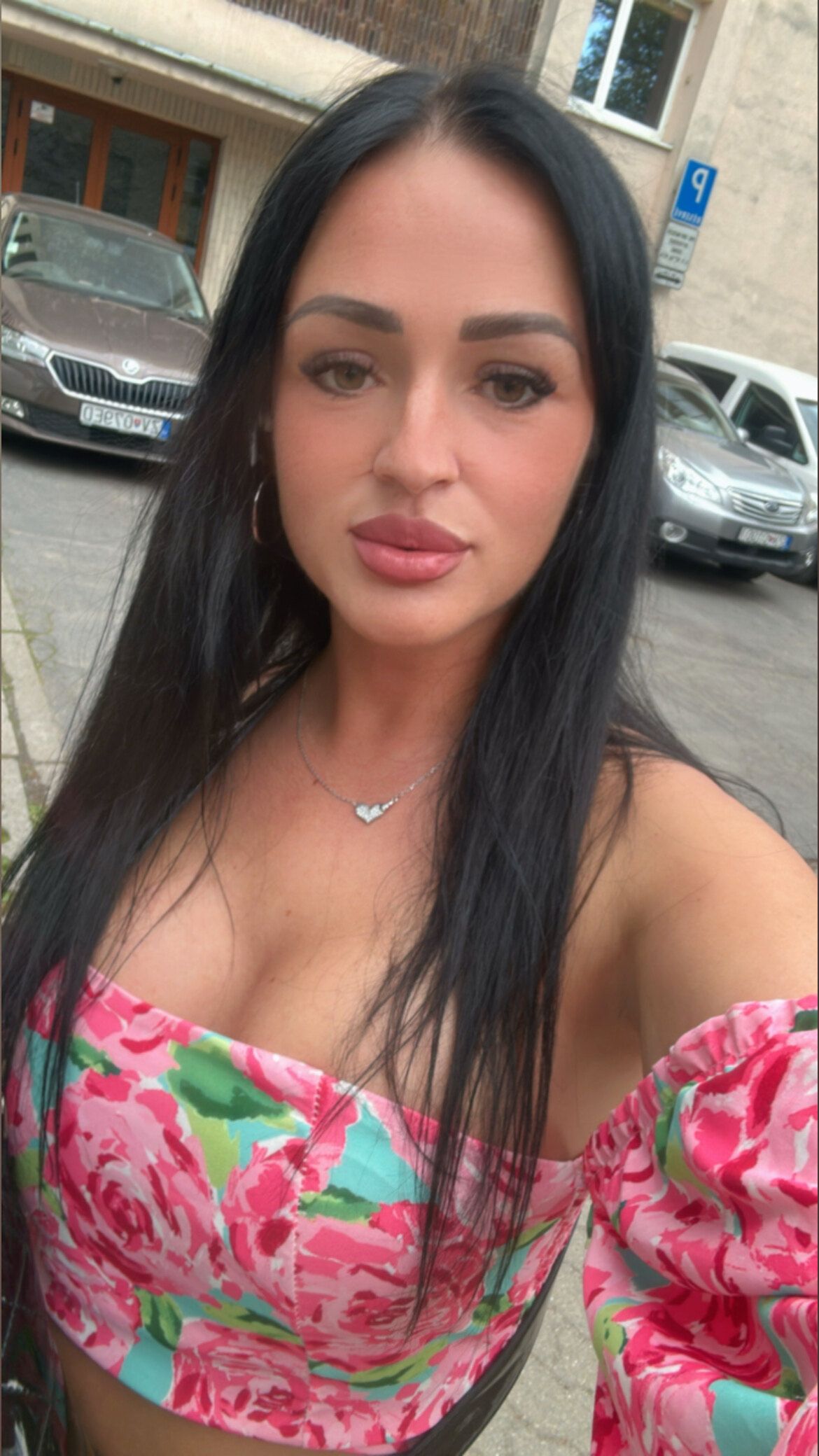 onlyfans Linda Hanzu profile banner