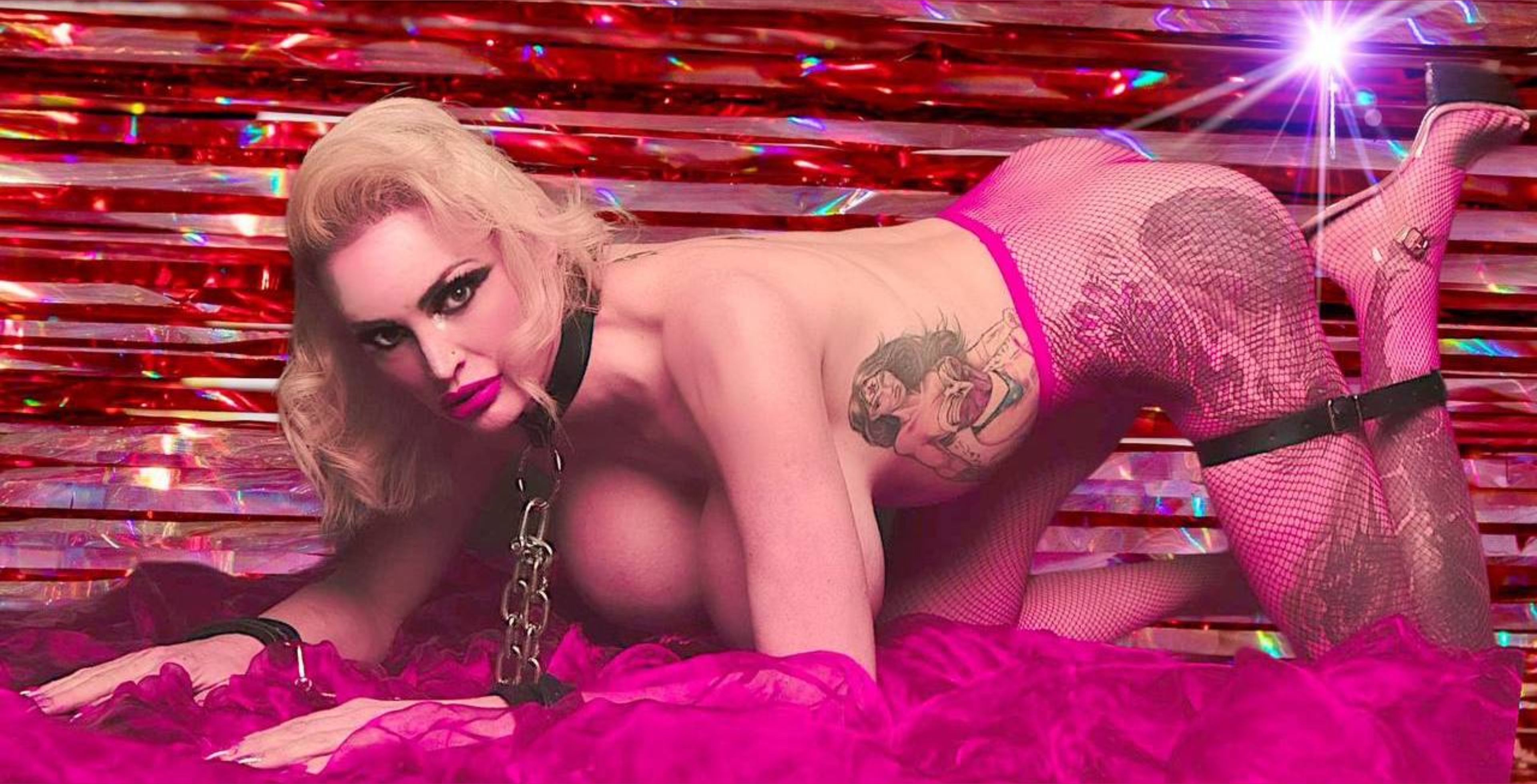 onlyfans Chloe Davis profile banner