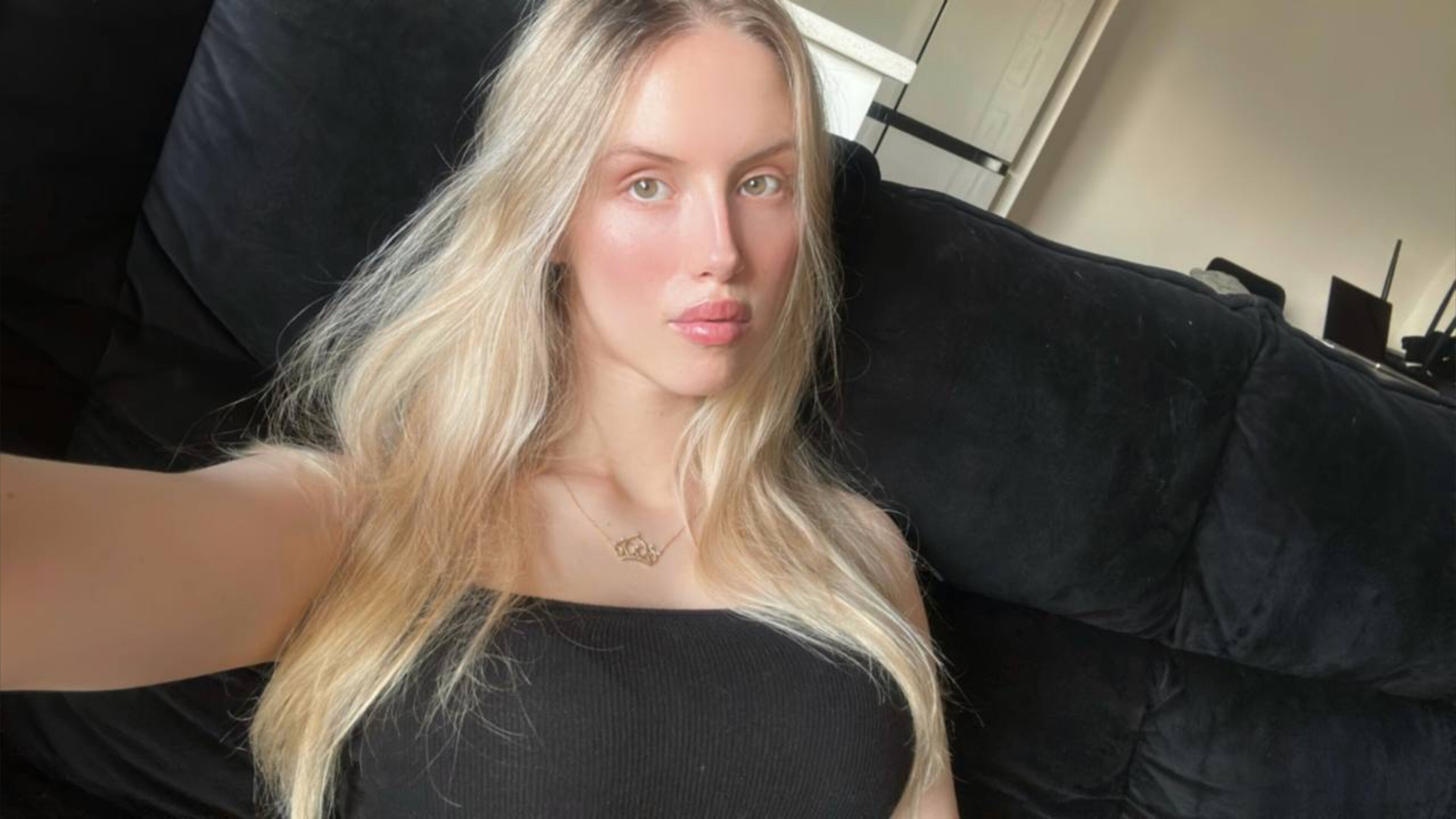 onlyfans Queen Leybelita👸🏼 profile banner