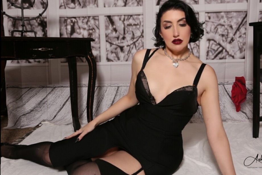 onlyfans Darling Donatella profile banner