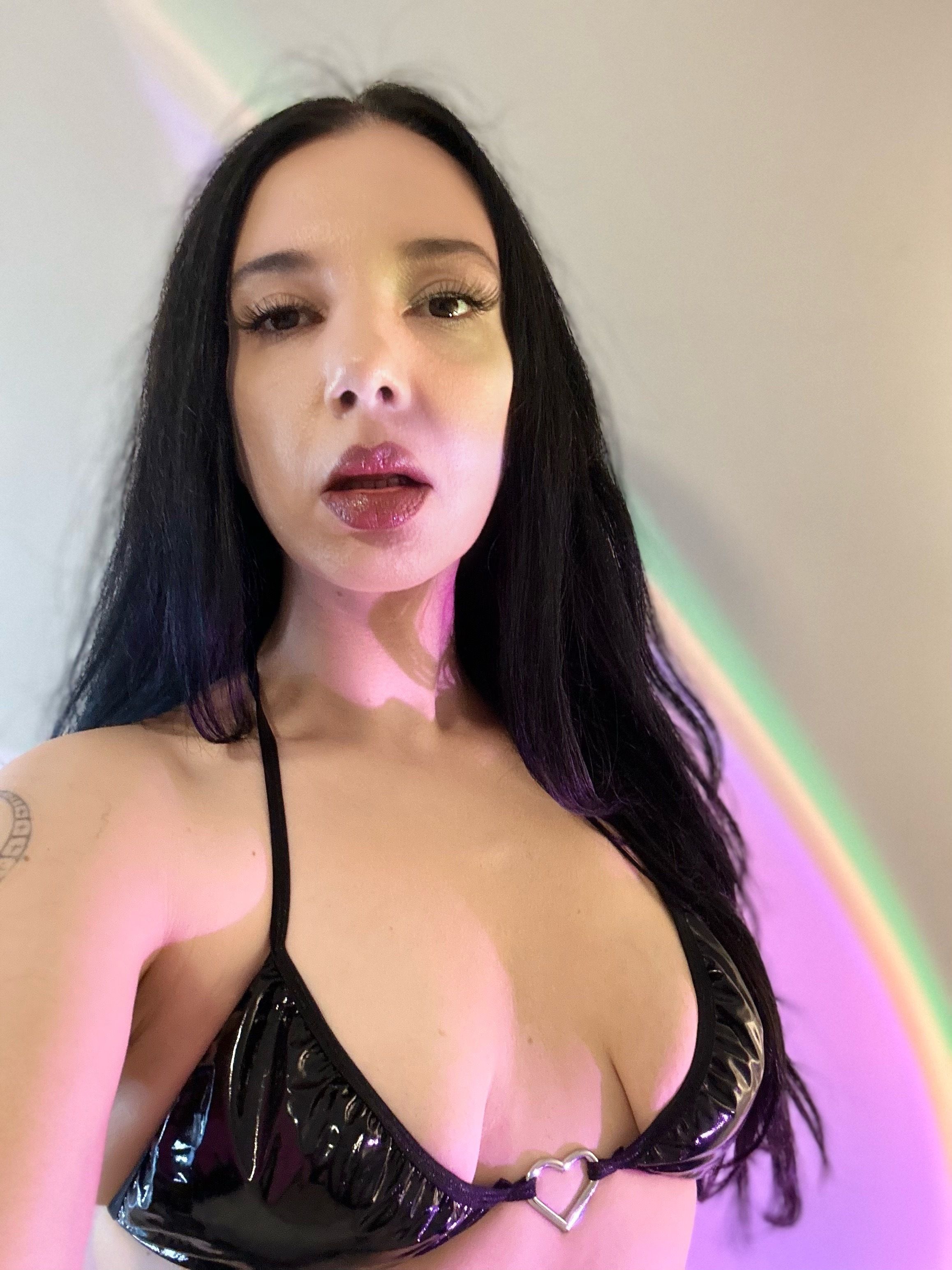 onlyfans Goddess Vanessa Zaleska profile banner