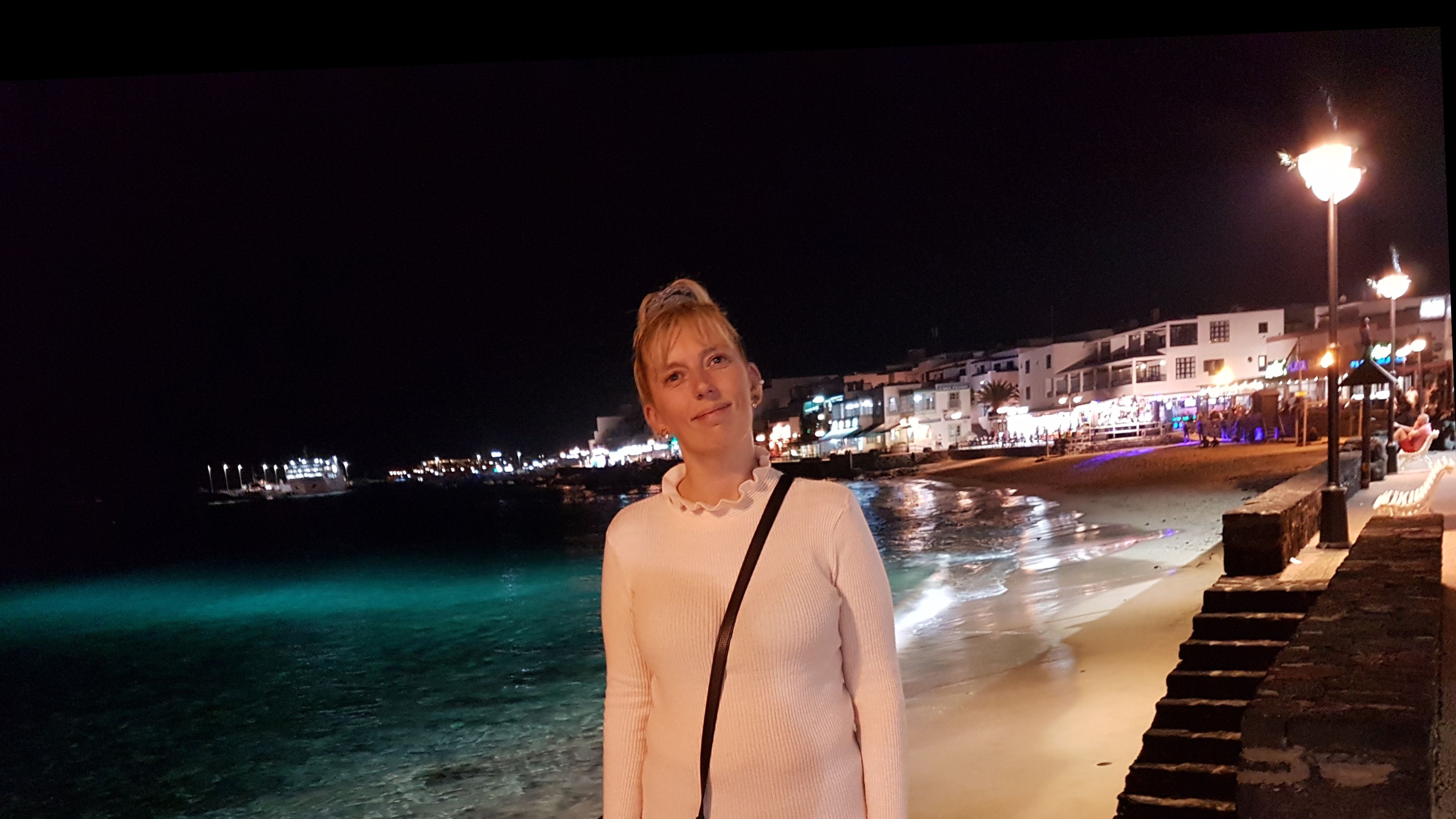 onlyfans Kitty Amateur REAL Mature WOMAN 🧡 profile banner