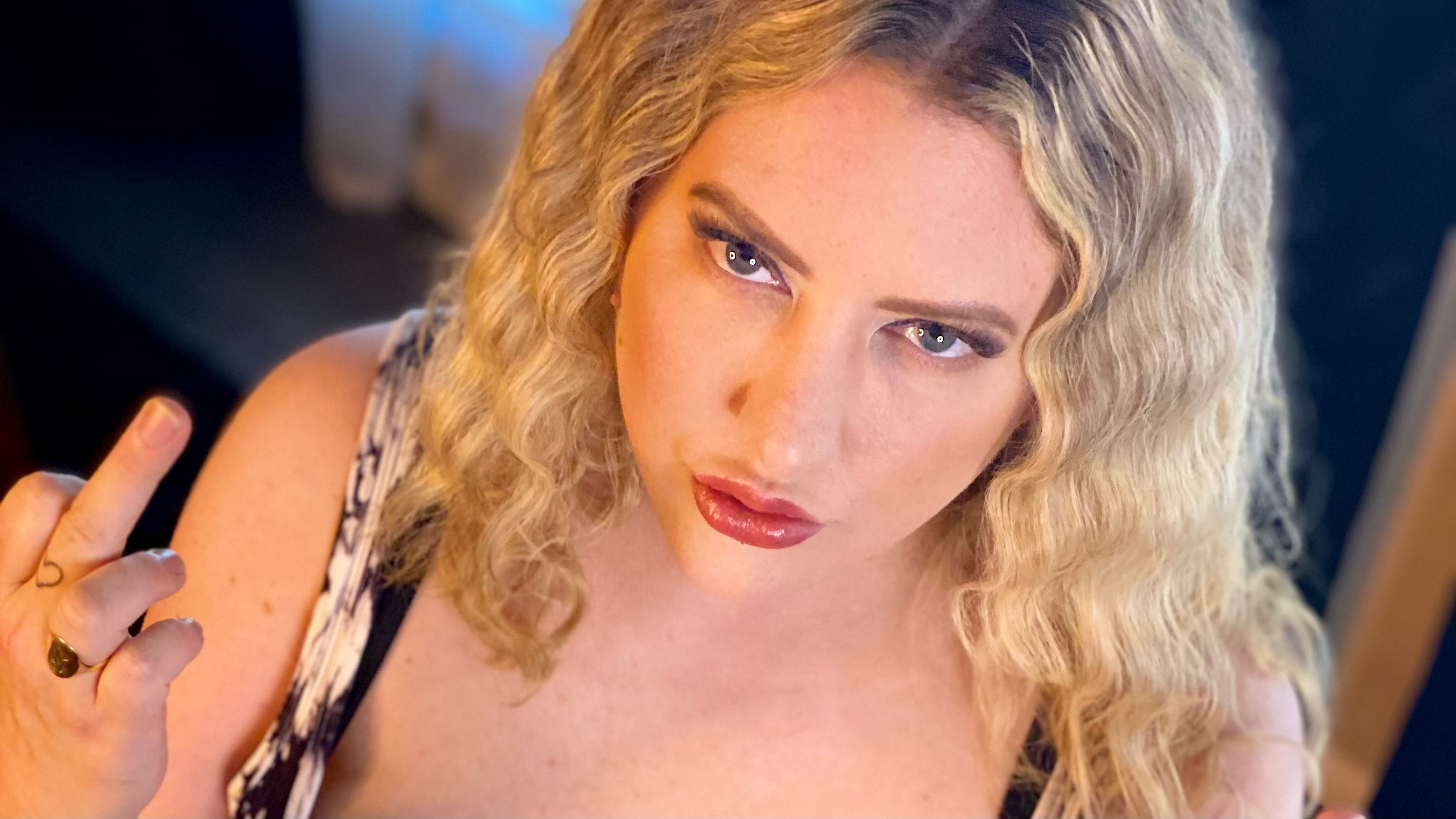 onlyfans Cherry Torn profile banner